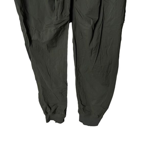 Lululemon Dance Studio Pants 8 - Picture 6 of 7